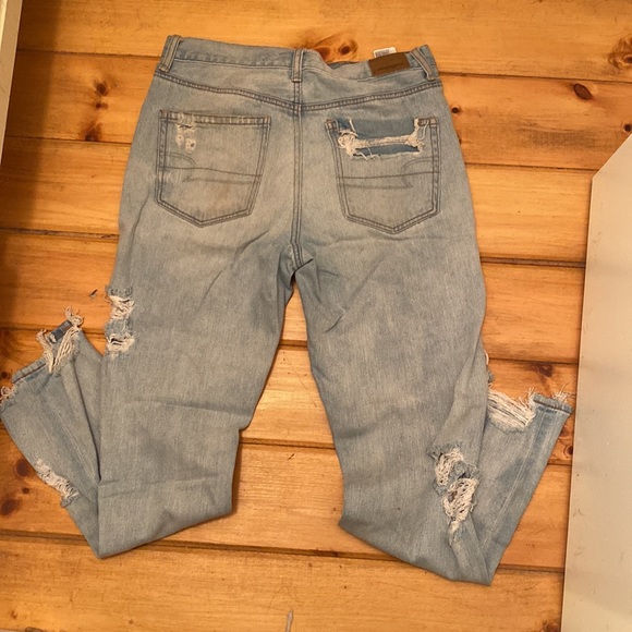 Distressed American Eagle Mom Jeans - Picture 2 of 5